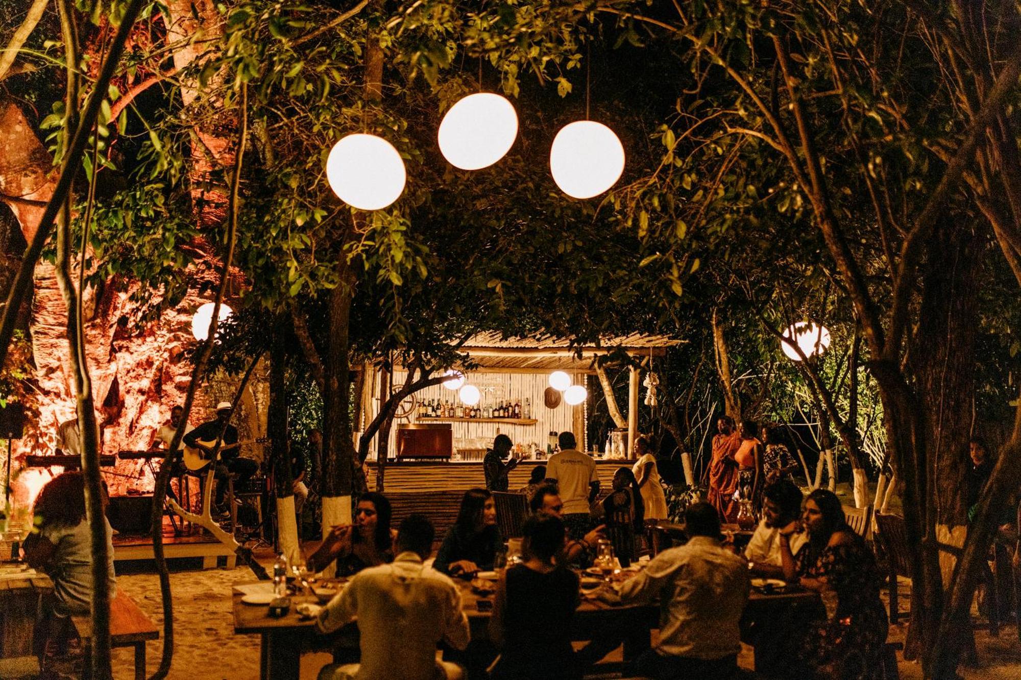 The Overhang Dar es Salaam Exterior photo